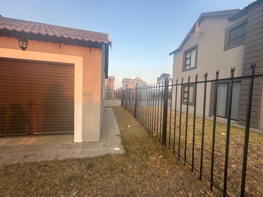 3 Bedroom Property for Sale in Bloemspruit Free State